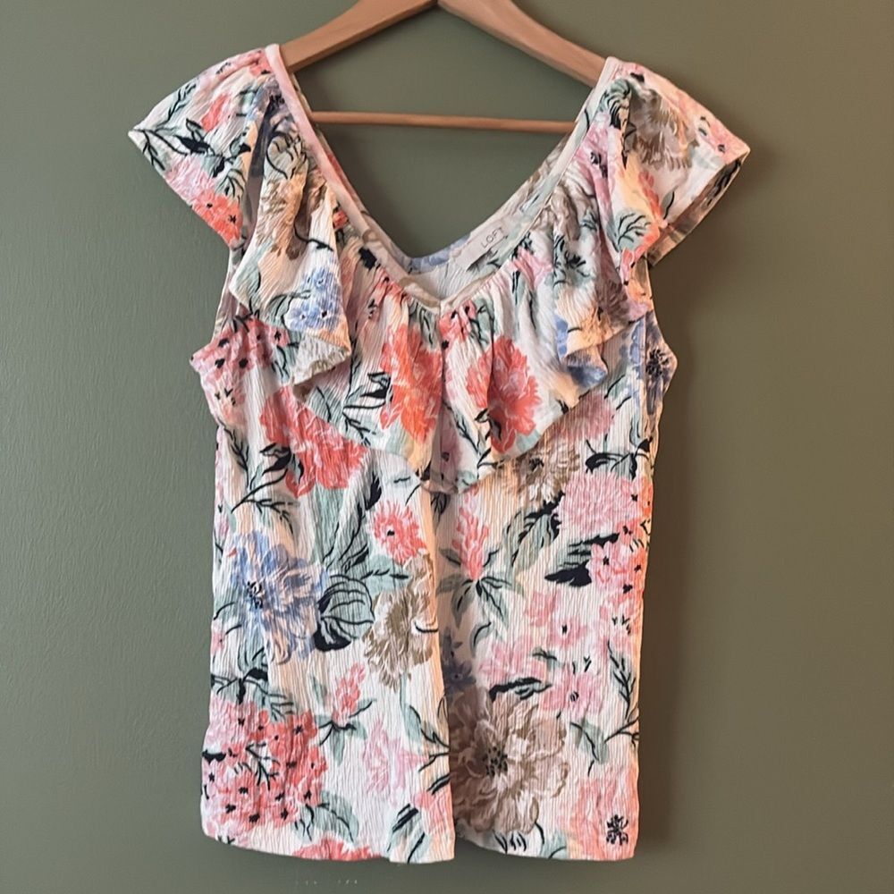 LOFT Garden Crinkle Ruffle Double V Top Floral Spring Summer Blouse Size M - Picture 3 of 6